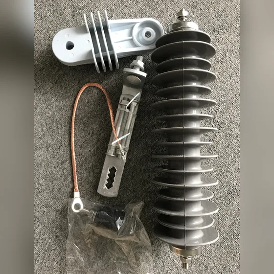 YH10W-36 surge arrester with mounting bracket, disconnector and ground-lead accessories